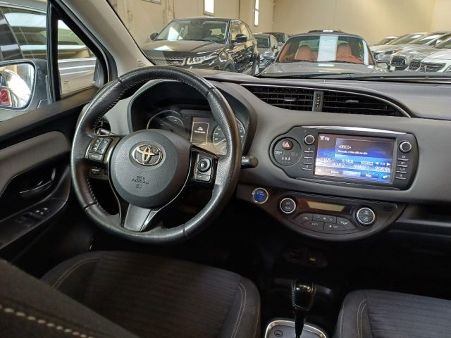 TOYOTA Yaris usata, con Fendinebbia