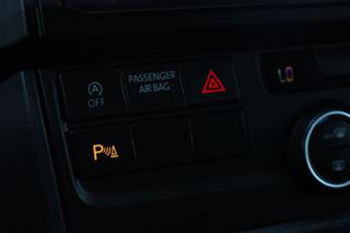 VOLKSWAGEN T6 usata, con MP3