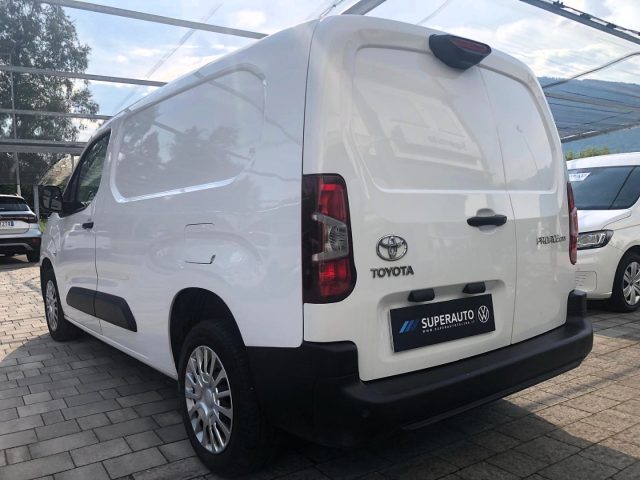 TOYOTA Proace City usata, con Autoradio