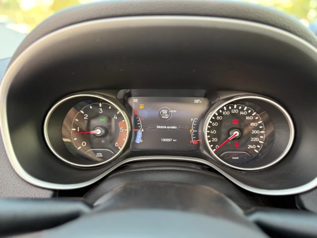 JEEP Compass usata, con Autoradio digitale