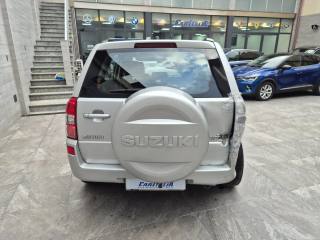 SUZUKI Grand Vitara usata, con Autoradio