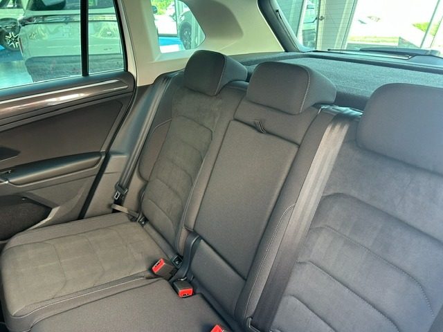 VOLKSWAGEN Tiguan usata, con Park Distance Control