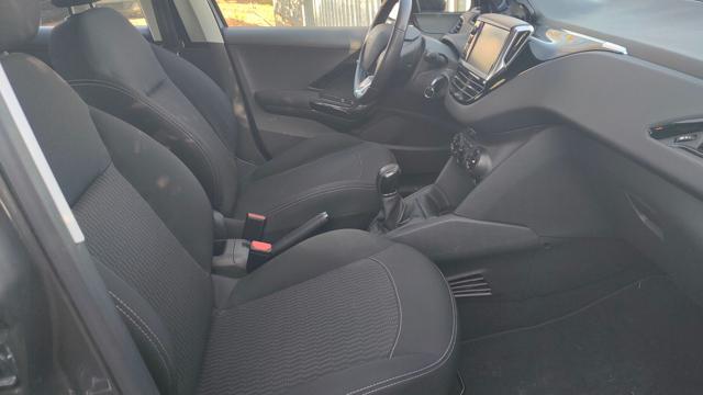 PEUGEOT 208 usata, con Boardcomputer