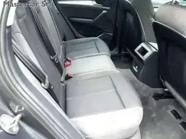 AUDI Q5 usata, con Autoradio