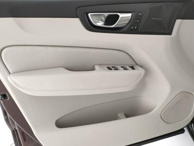 VOLVO XC60 usata, con Controllo automatico clima