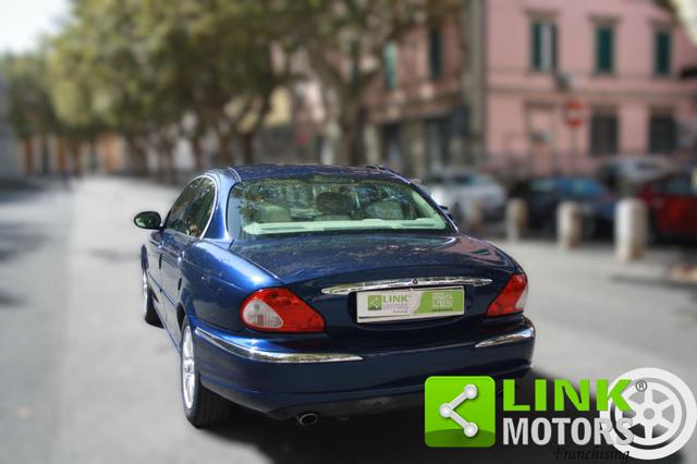 JAGUAR X-Type usata, con Chiusura centralizzata