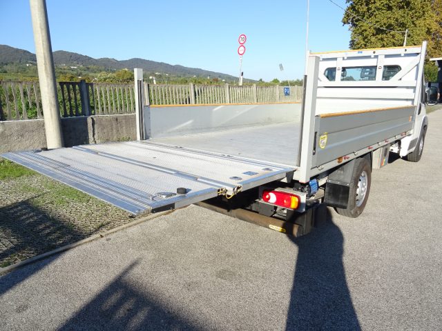 PEUGEOT Boxer usata, con Climatizzatore