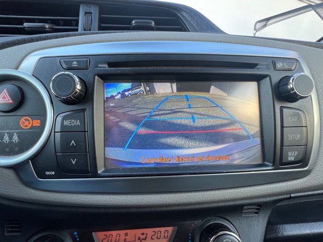 TOYOTA Yaris usata, con Fendinebbia