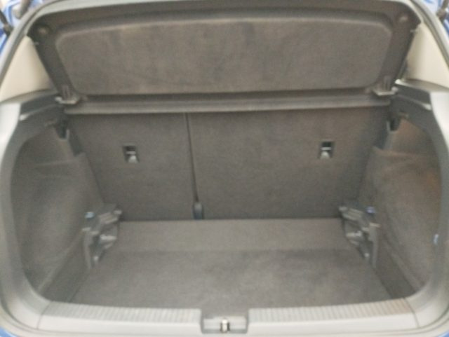 VOLKSWAGEN T-Cross usata, con USB