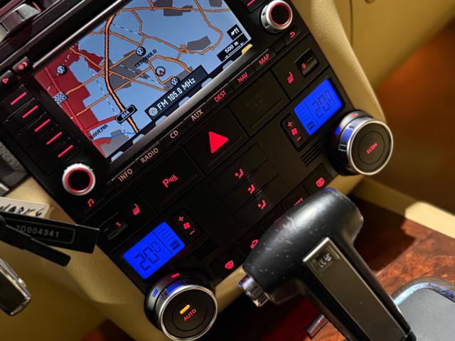 VOLKSWAGEN Touareg usata, con Interni in pelle