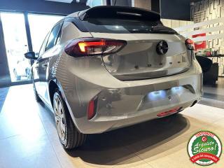 OPEL Corsa usata, con Leve al volante
