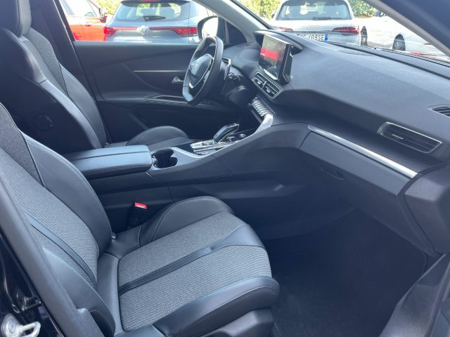 PEUGEOT 5008 usata, con Interni in pelle