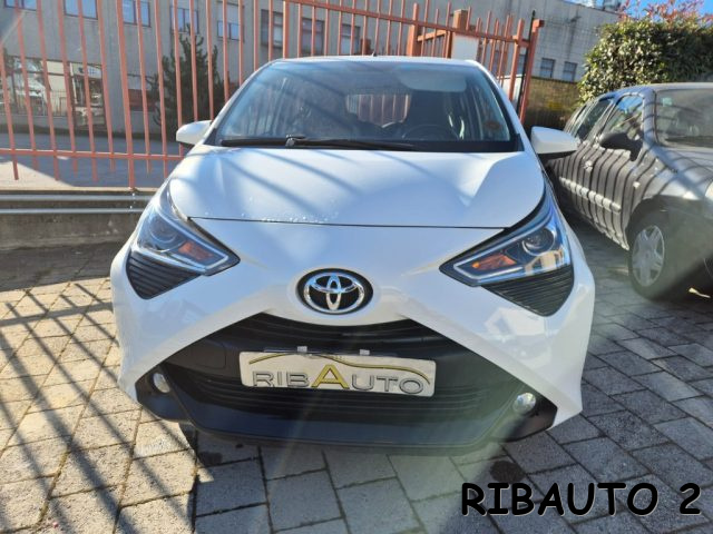 TOYOTA Aygo usata, con Airbag