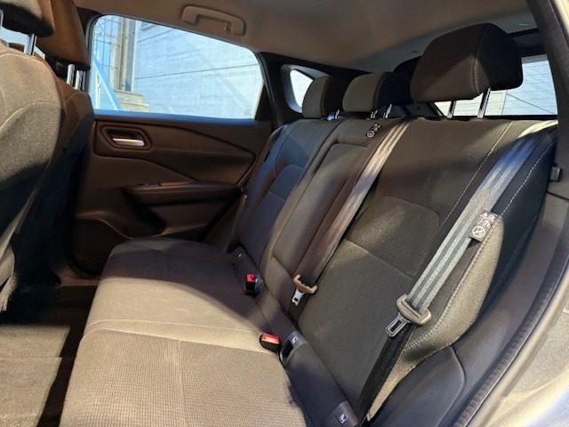 NISSAN Qashqai usata, con Fari Xenon