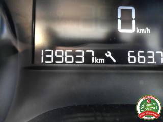 PEUGEOT 208 usata, con USB