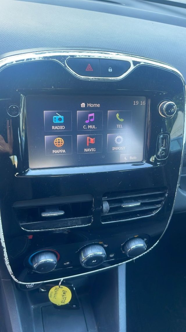 RENAULT Clio usata, con Servosterzo