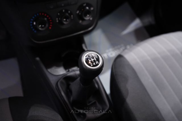 FIAT Punto usata 17