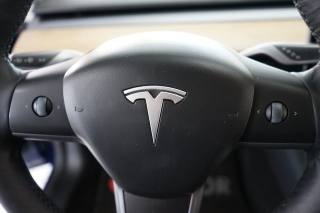 TESLA Model 3 usata 33