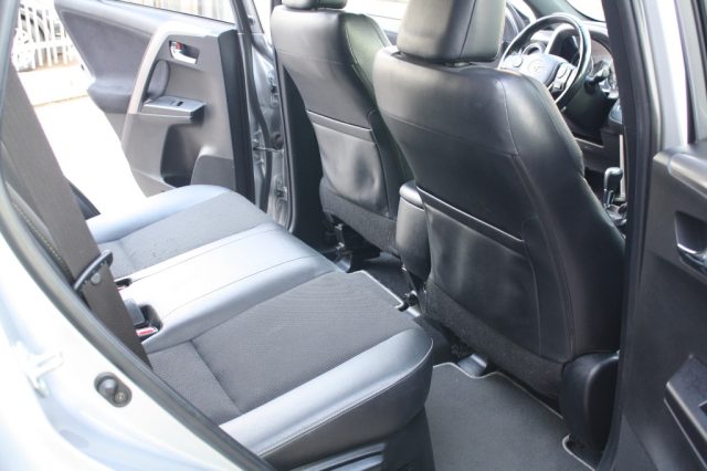 TOYOTA RAV 4 MY23 usata, con Regolazione elettrica sedili