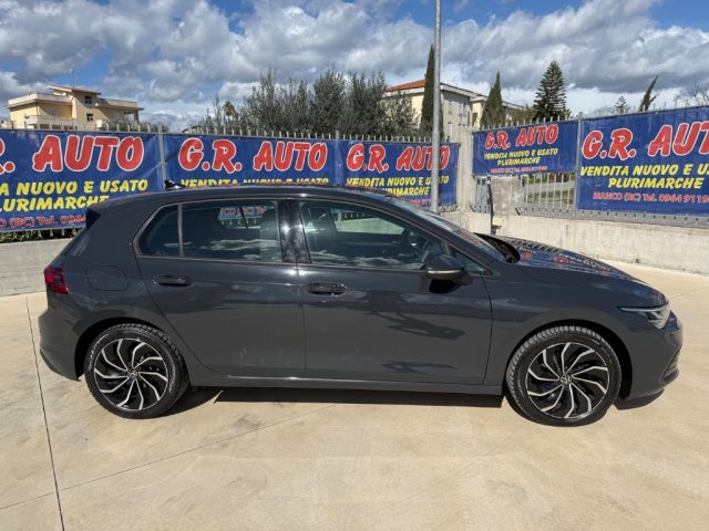 VOLKSWAGEN Golf usata, con Autoradio