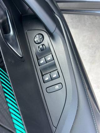 PEUGEOT 2008 usata, con Lettore CD