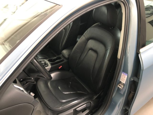 AUDI A4 usata, con Sensori di parcheggio posteriori