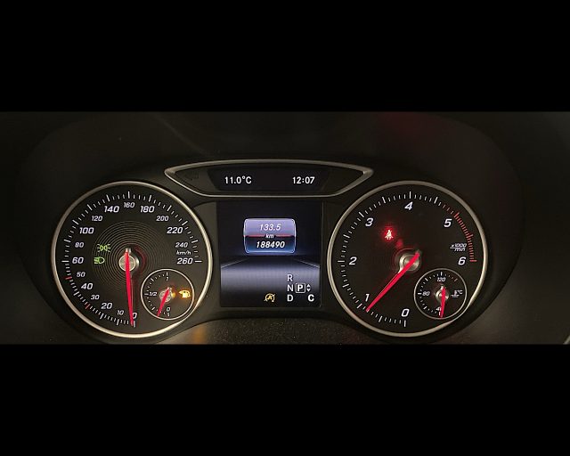 MERCEDES-BENZ B 180 usata 8