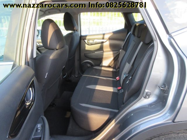 NISSAN Qashqai usata, con Boardcomputer