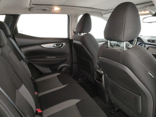 NISSAN Qashqai usata, con Controllo automatico clima
