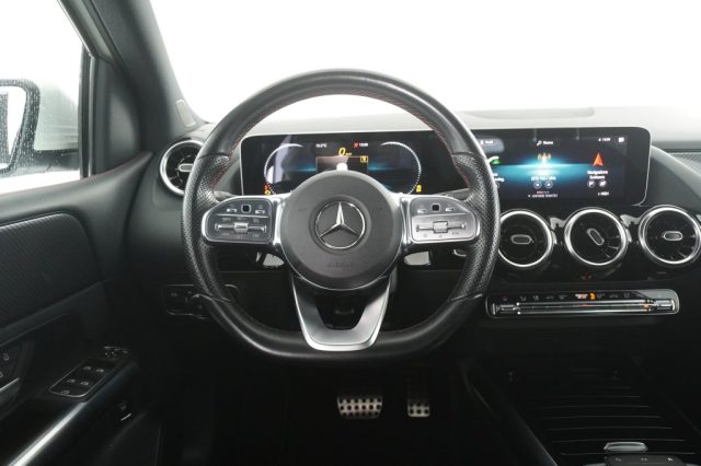 MERCEDES-BENZ CLA usata 11