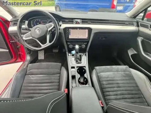 VOLKSWAGEN Passat Variant usata, con Servosterzo