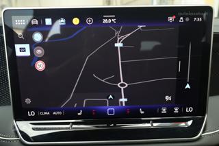 VOLKSWAGEN Passat usata, con Sistema di avviso di distanza