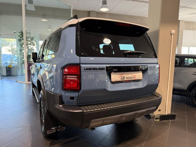 TOYOTA Land Cruiser usata, con Autoradio