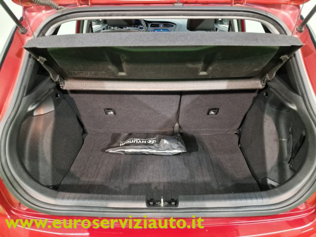 HYUNDAI i20 usata 43