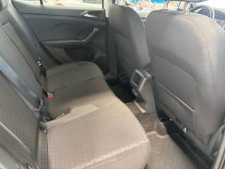 VOLKSWAGEN T-Cross usata, con USB