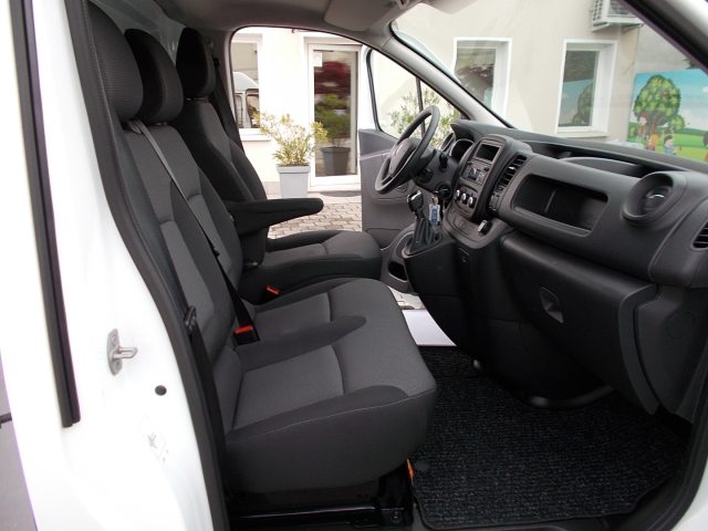 RENAULT Trafic usata, con Climatizzatore