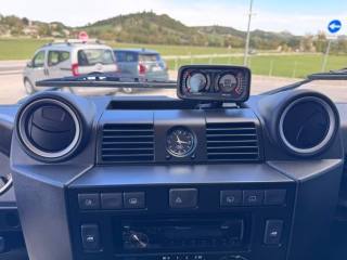 LAND ROVER Defender usata, con Trazione integrale