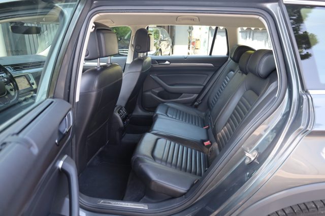 VOLKSWAGEN Passat Alltrack usata 97