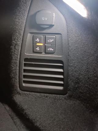 VOLKSWAGEN Touareg usata 38