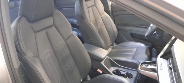 AUDI Q4 e-tron usata, con Sensori di parcheggio posteriori