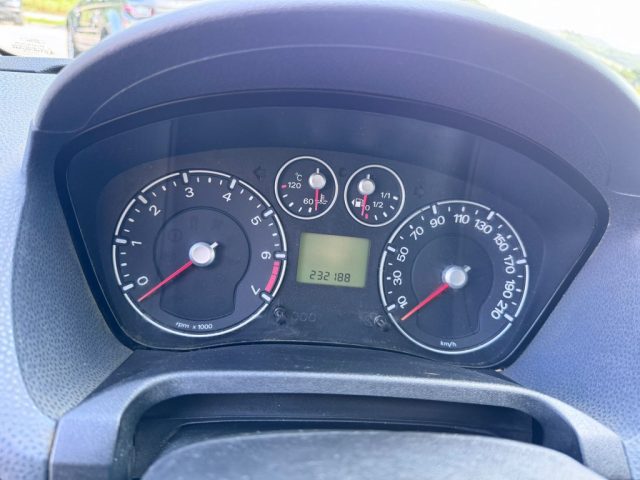 FORD Fiesta usata, con ESP