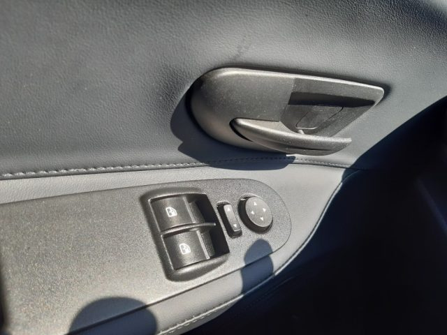 LANCIA Ypsilon usata, con Autoradio digitale