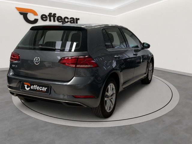 VOLKSWAGEN Golf usata, con Autoradio
