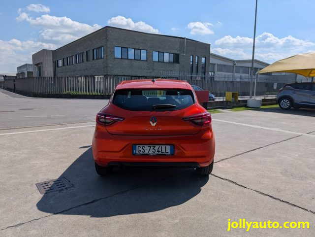 RENAULT Clio usata, con Autoradio