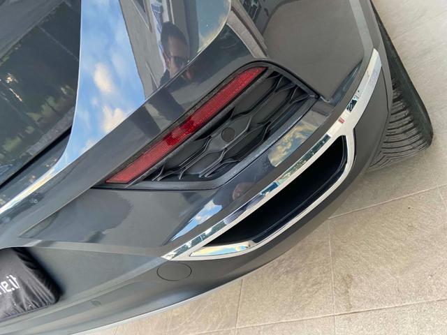 VOLKSWAGEN T-Roc usata, con Vivavoce