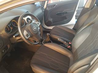 OPEL Corsa usata, con Airbag