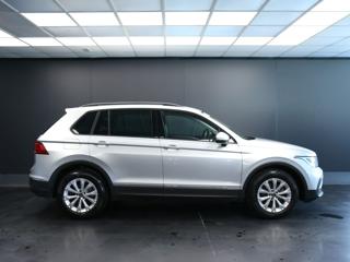 VOLKSWAGEN Tiguan usata, con Autoradio