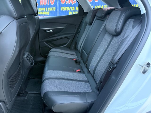 PEUGEOT 3008 usata, con Sensore di pioggia