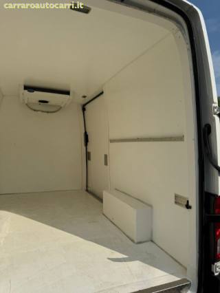 VOLKSWAGEN Crafter usata, con Servosterzo