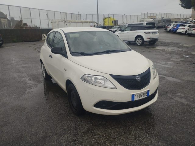 LANCIA Ypsilon usata, con Airbag